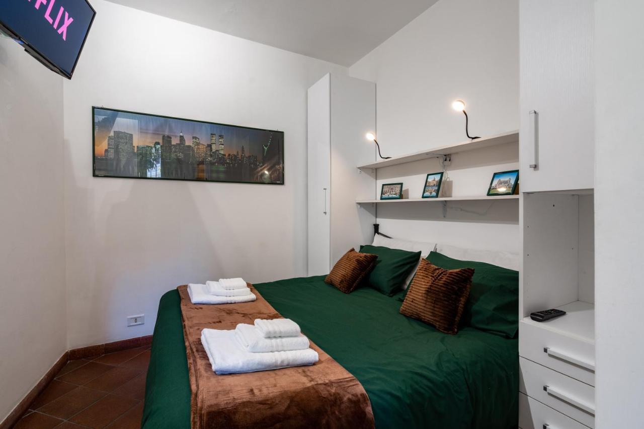 Apartament A Due Fermate Dal ColosseoWi-Fi & Netflix Gratis Rzym Zewnętrze zdjęcie