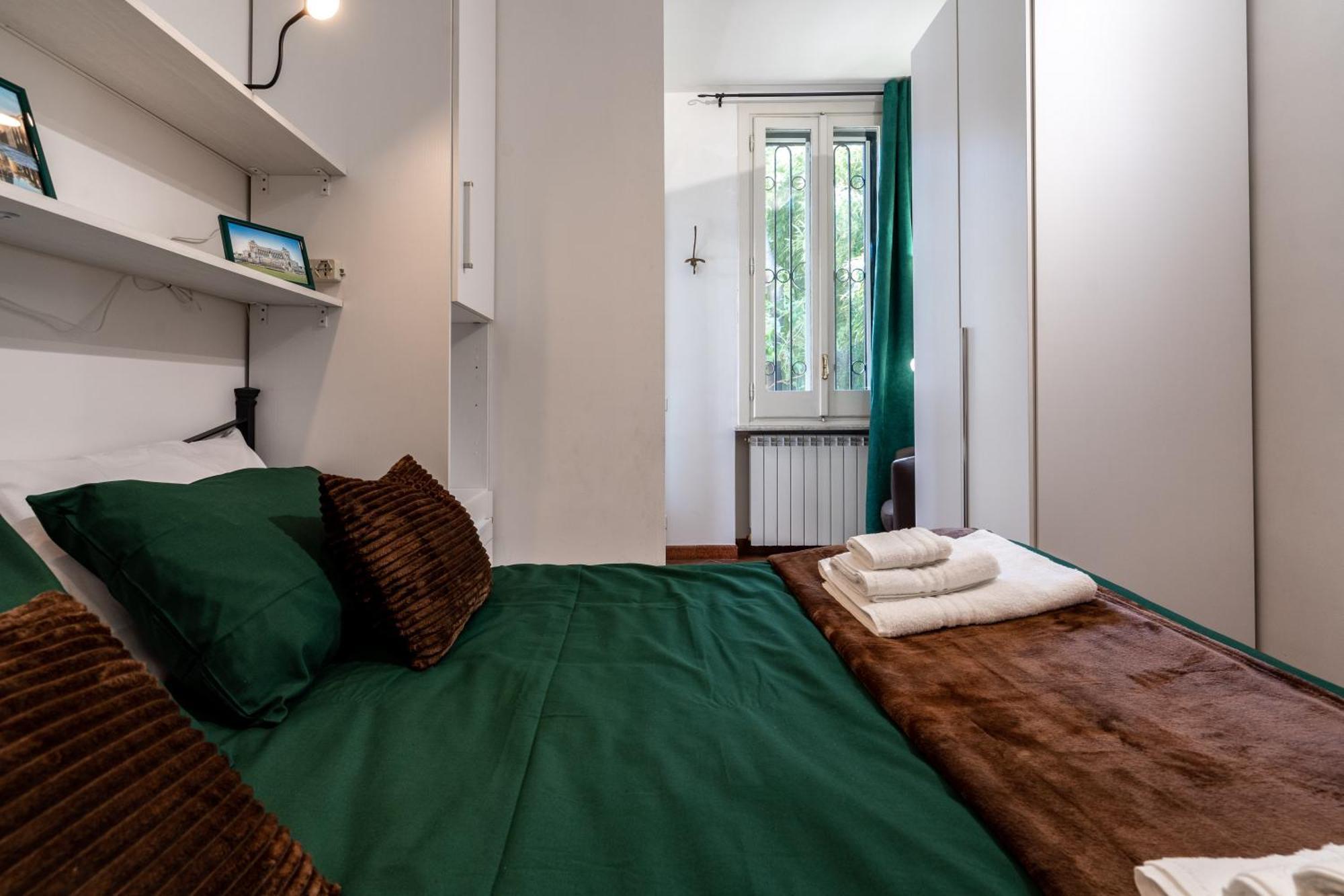 Apartament A Due Fermate Dal ColosseoWi-Fi & Netflix Gratis Rzym Zewnętrze zdjęcie